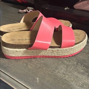 Alexis Bendel Pink Platform‎ Sandals